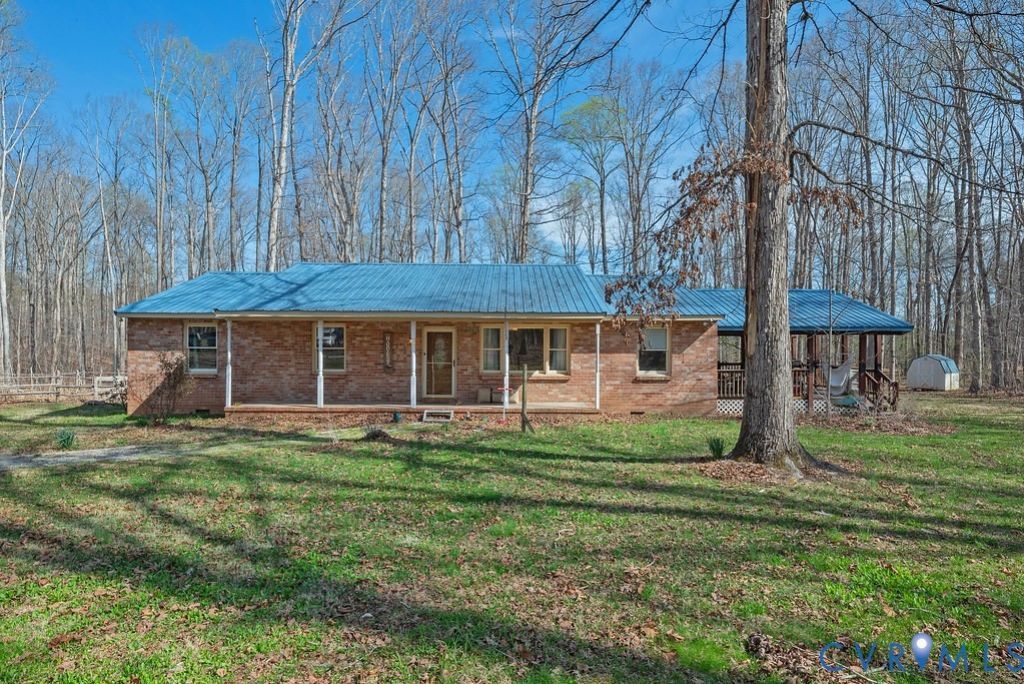 27 Sherwood Road, Cartersville, VA 23027 Main Photo