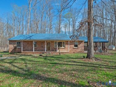 27 Sherwood Road, Cartersville, VA 23027
