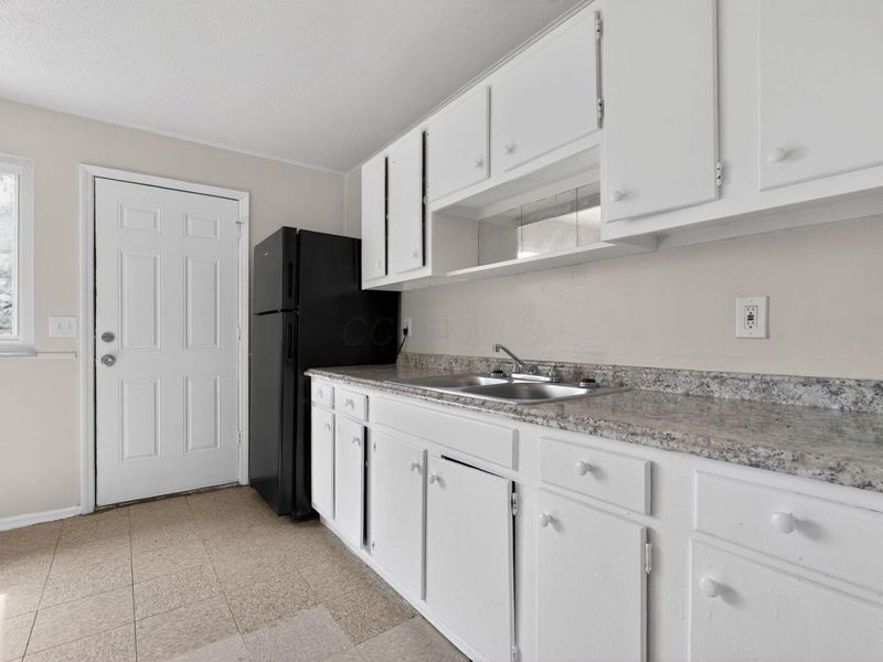 5145 Rutledge Drive S, Columbus, OH 43232 Photo 16