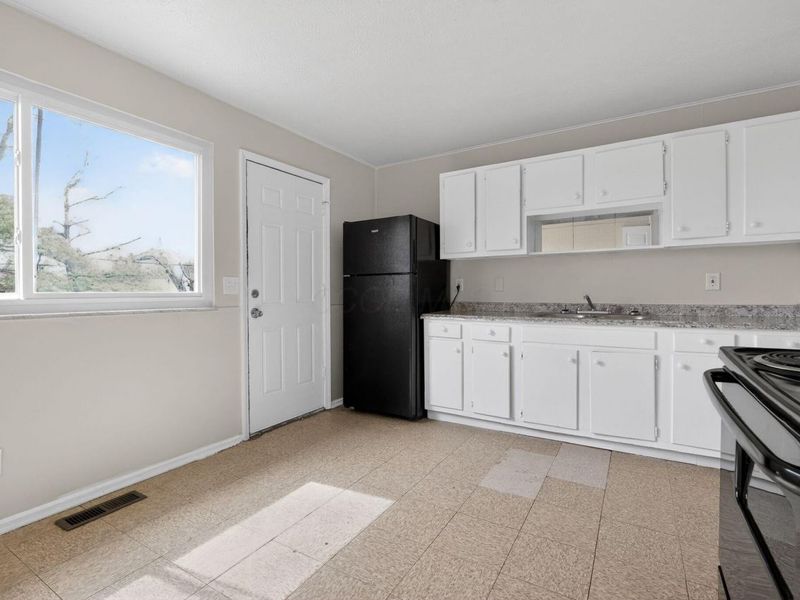 5145 Rutledge Drive S, Columbus, OH 43232 Photo 18