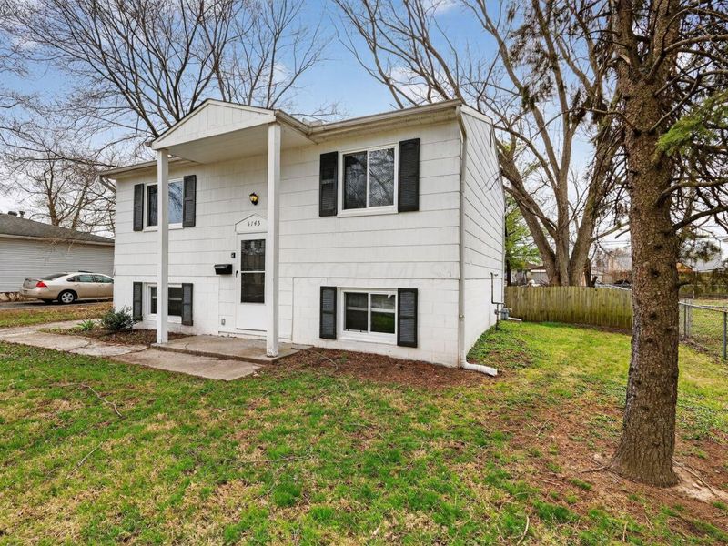 5145 Rutledge Drive S, Columbus, OH 43232 Photo 2