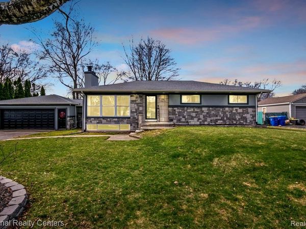 1385 Hira Street, Waterford Twp, MI 48328