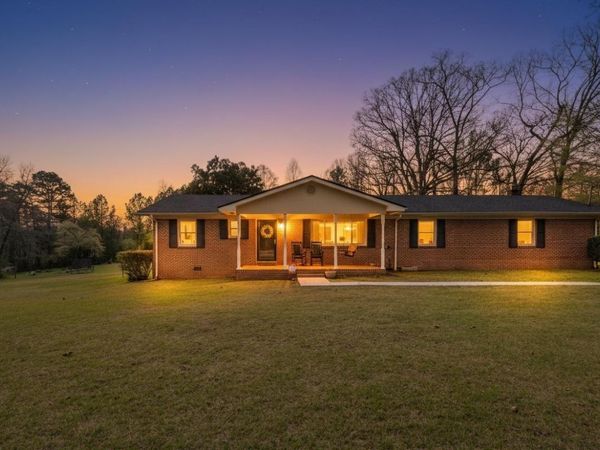 177 W Reed Road, LaFayette, GA 30728