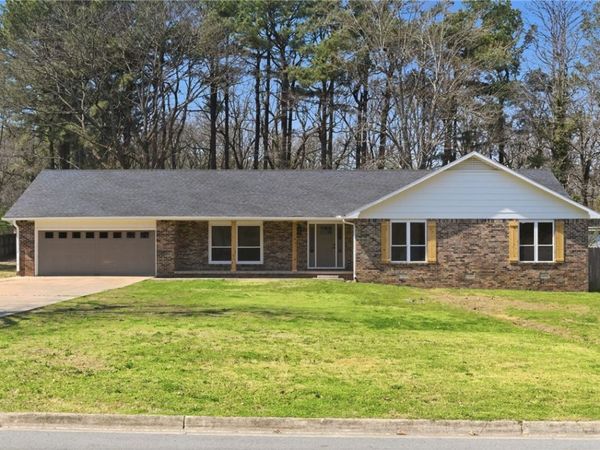 2605 Stanton Avenue , Fayetteville, AR 72703