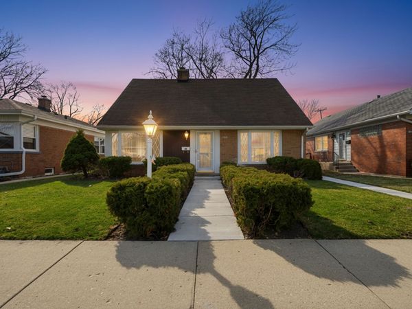 7538 E Praire Road , Skokie, IL 60076