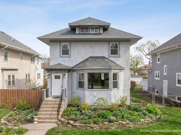 542 N Ridgeland Avenue, Oak Park, IL 60302
