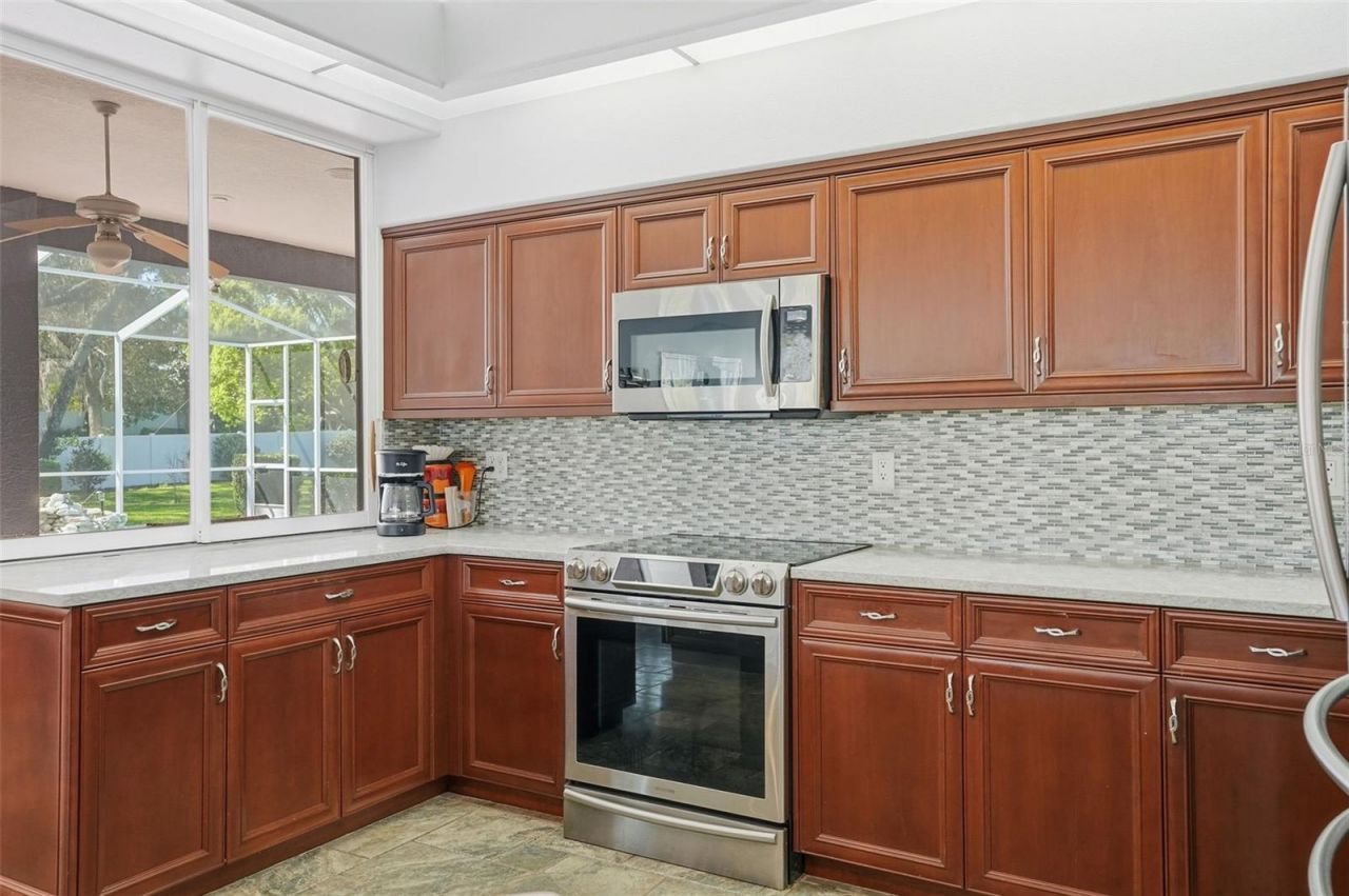 18729 Bascomb Lane, Hudson, FL 34667 Photo