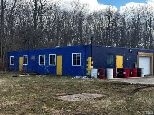 1695 East Avenue, Barker, NY 14012