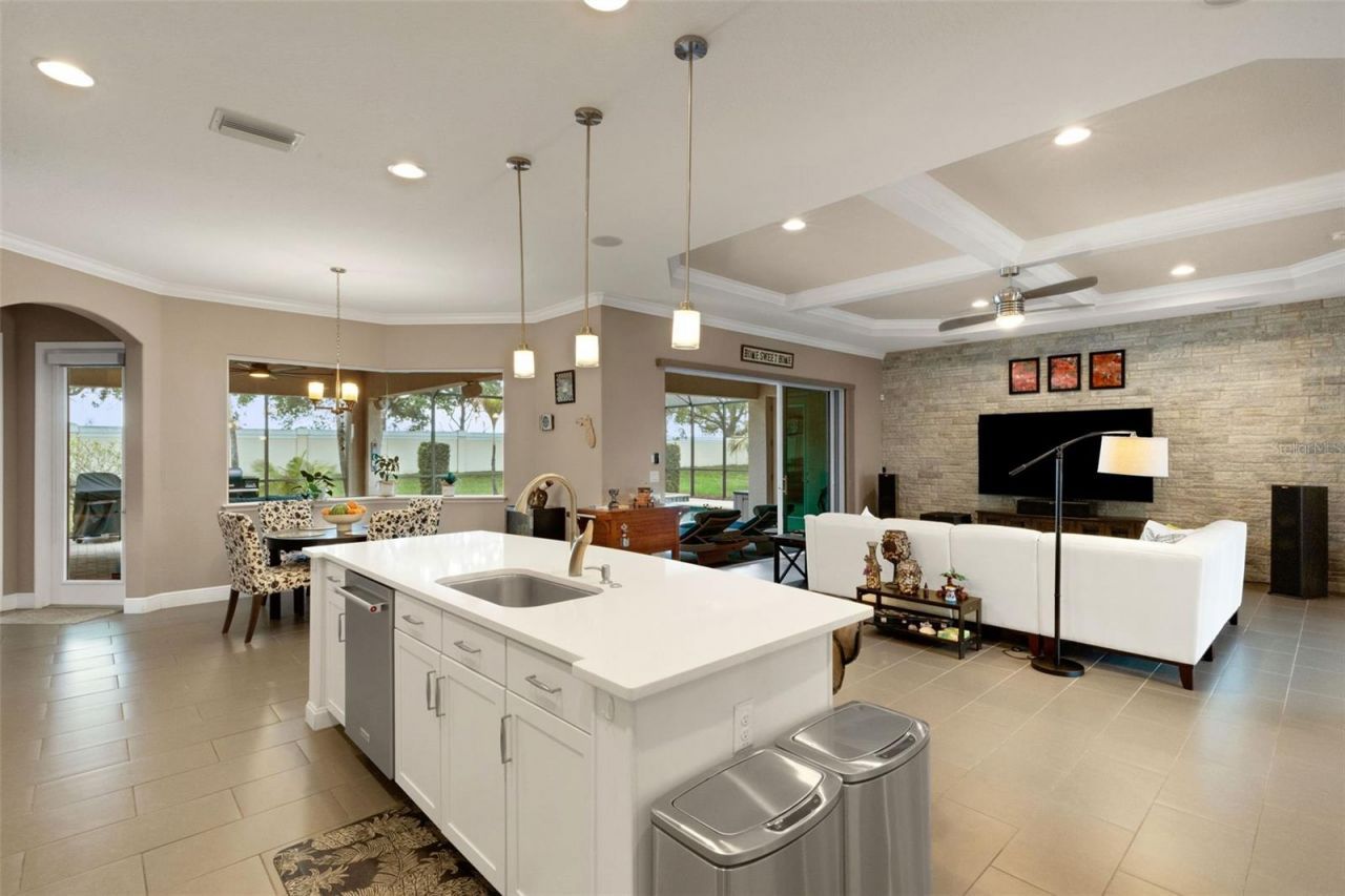 380 165th Court Ne, Bradenton, FL 34212 Photo