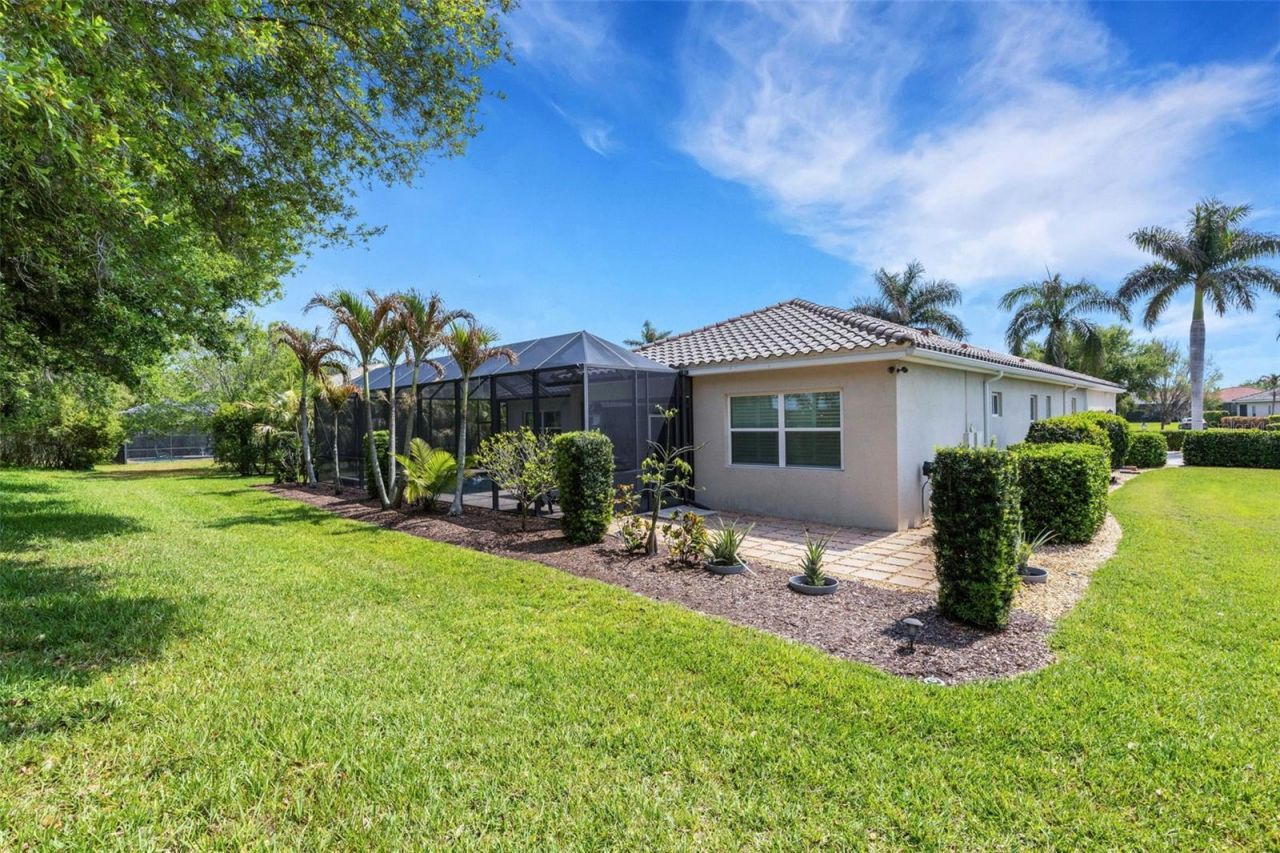 380 165th Court Ne, Bradenton, FL 34212 Photo