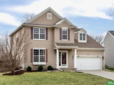 18901 Hansen Street , Omaha, NE 68130