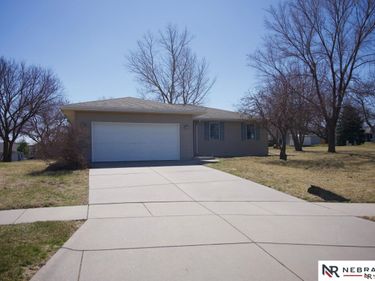 625 Arbor Court , Bennet, NE 68317