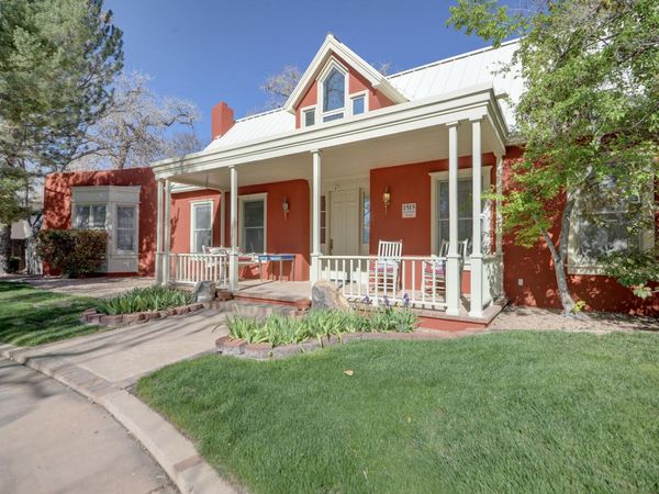 1515 Los Nietos Court NW, Los Ranchos, NM 87107