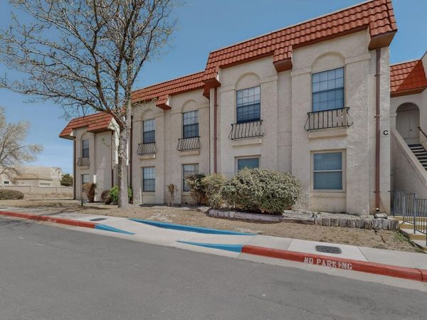 823 Country Club Drive SE, Unit APT 1B, Albuquerque, NM 87124