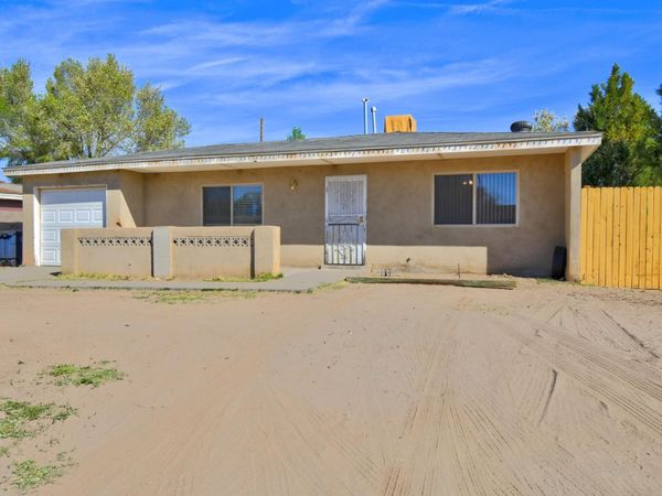 2813 Desert Garden Lane SW, Albuquerque, NM 87105