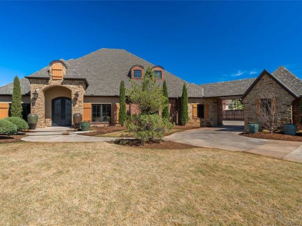 1209 W Flowering Peach Way, Mustang, OK 73064