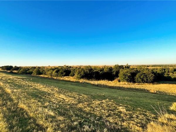 090134885 , Geary, OK 73040