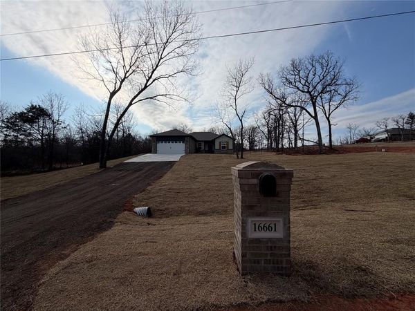 16661 Jigsaw Junction, Newalla, OK 74857