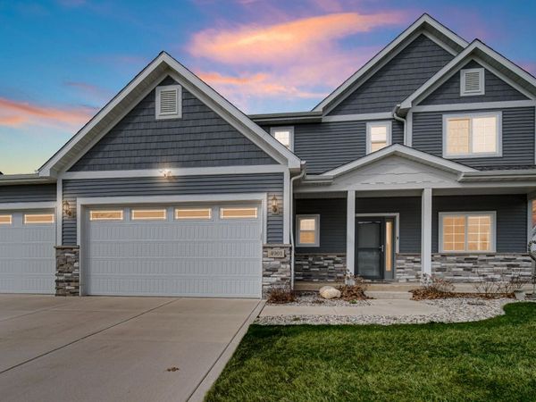 4901 Hyde Park Drive, Valparaiso, IN 46383