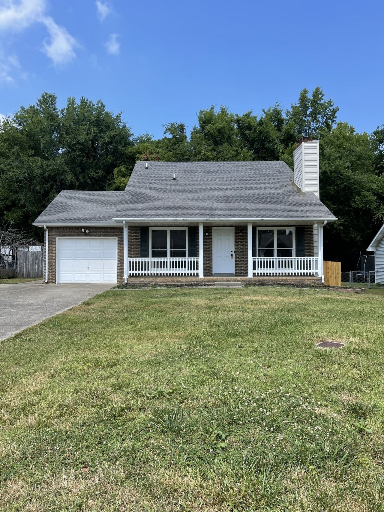 154 Shady Maple Dr, Clarksville, TN 37043 Main Photo