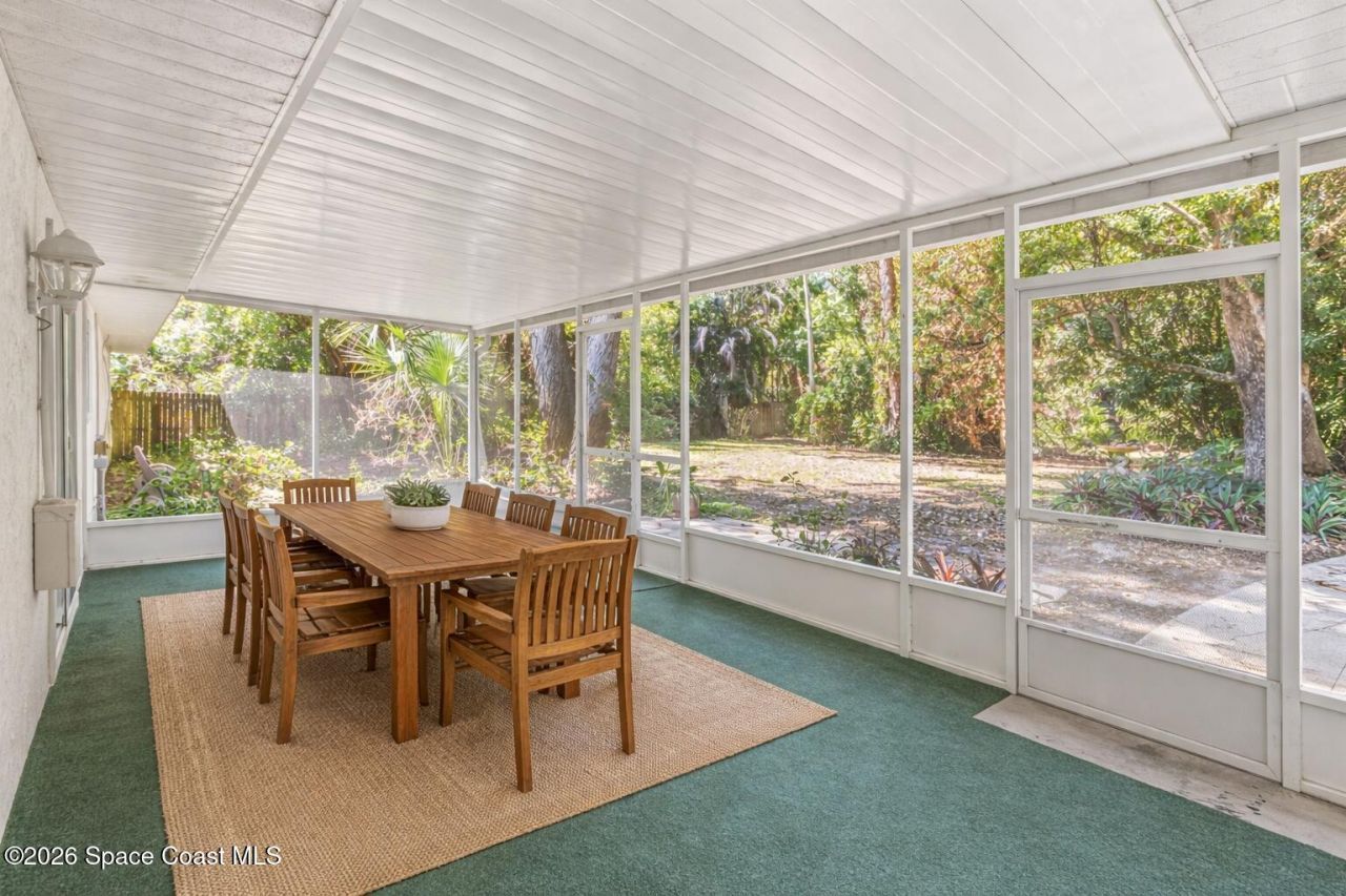 693 W Pine Road , Melbourne Village, FL 32904 Photo