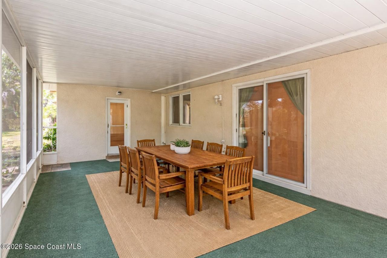 693 W Pine Road , Melbourne Village, FL 32904 Photo