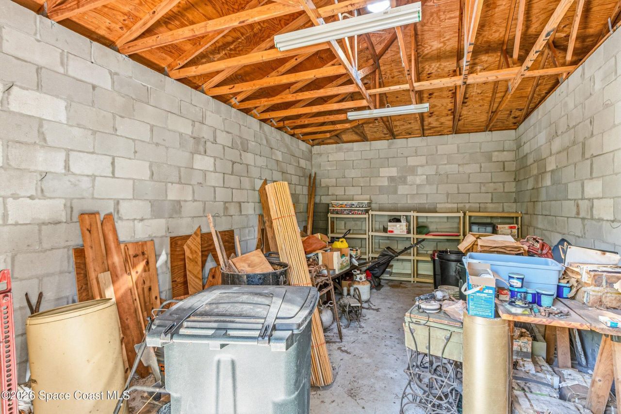 693 W Pine Road , Melbourne Village, FL 32904 Photo