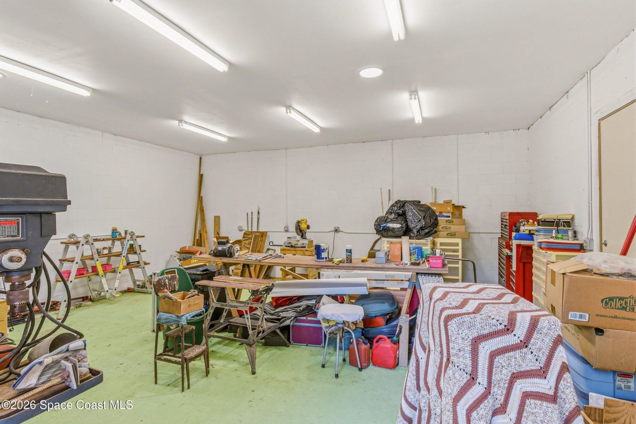 693 W Pine Road , Melbourne Village, FL 32904 Photo