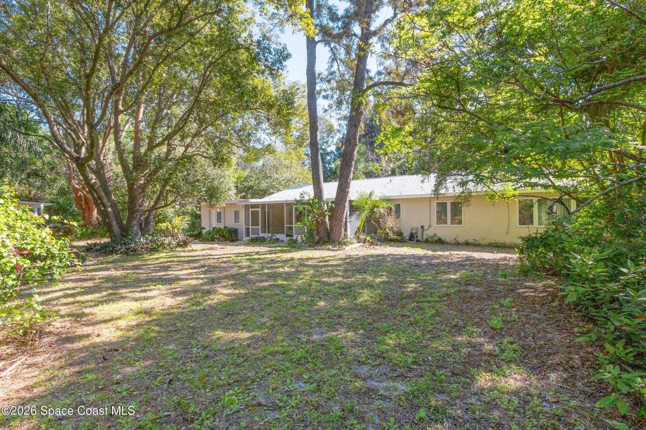 693 W Pine Road , Melbourne Village, FL 32904 Photo