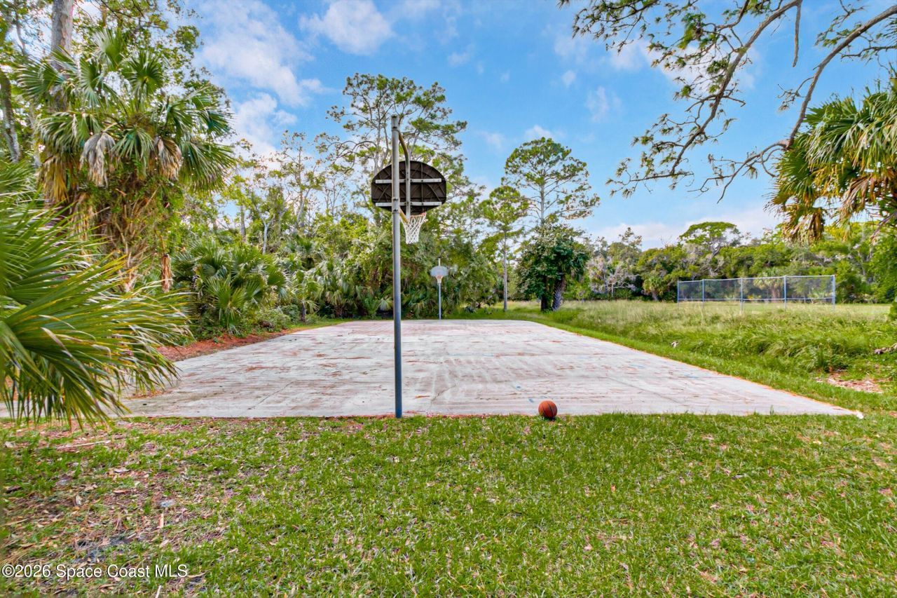 693 W Pine Road , Melbourne Village, FL 32904 Photo