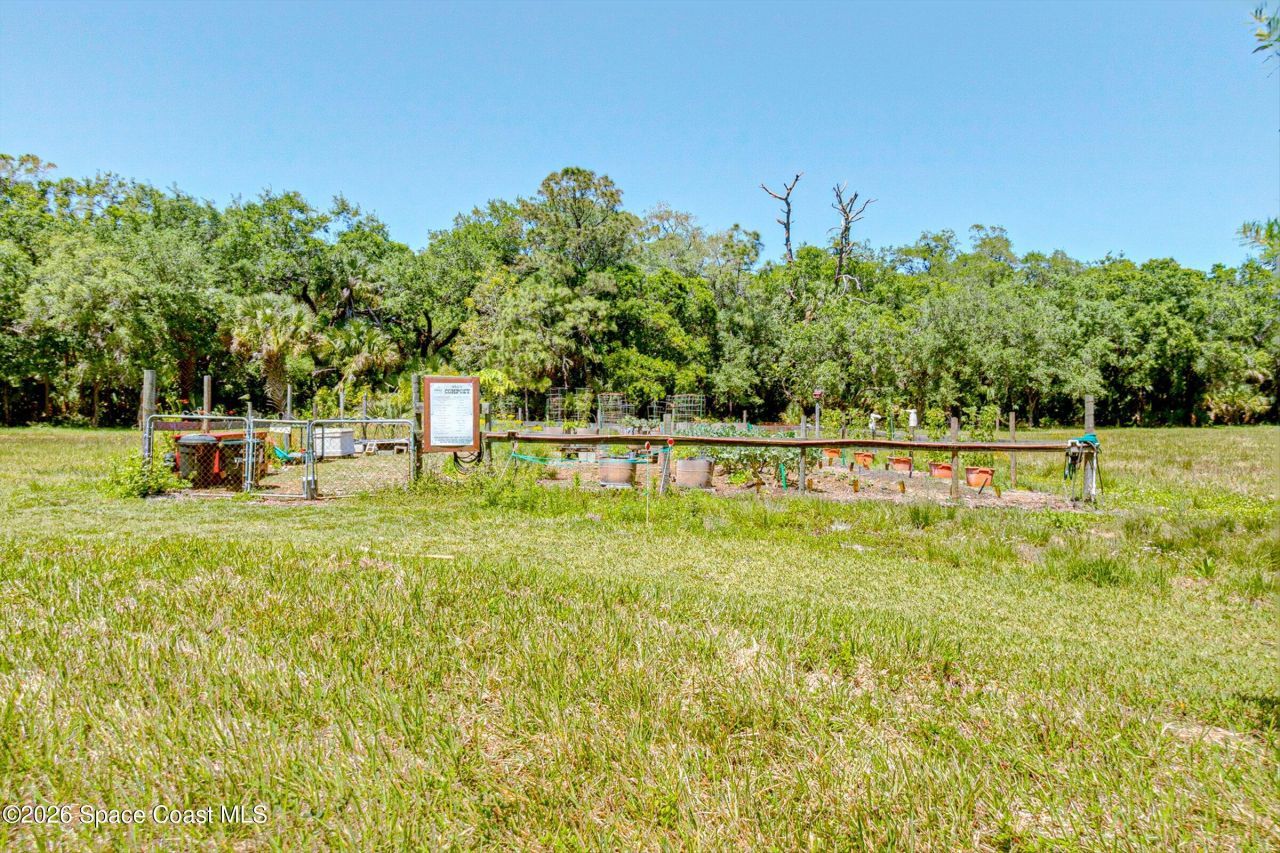 693 W Pine Road , Melbourne Village, FL 32904 Photo