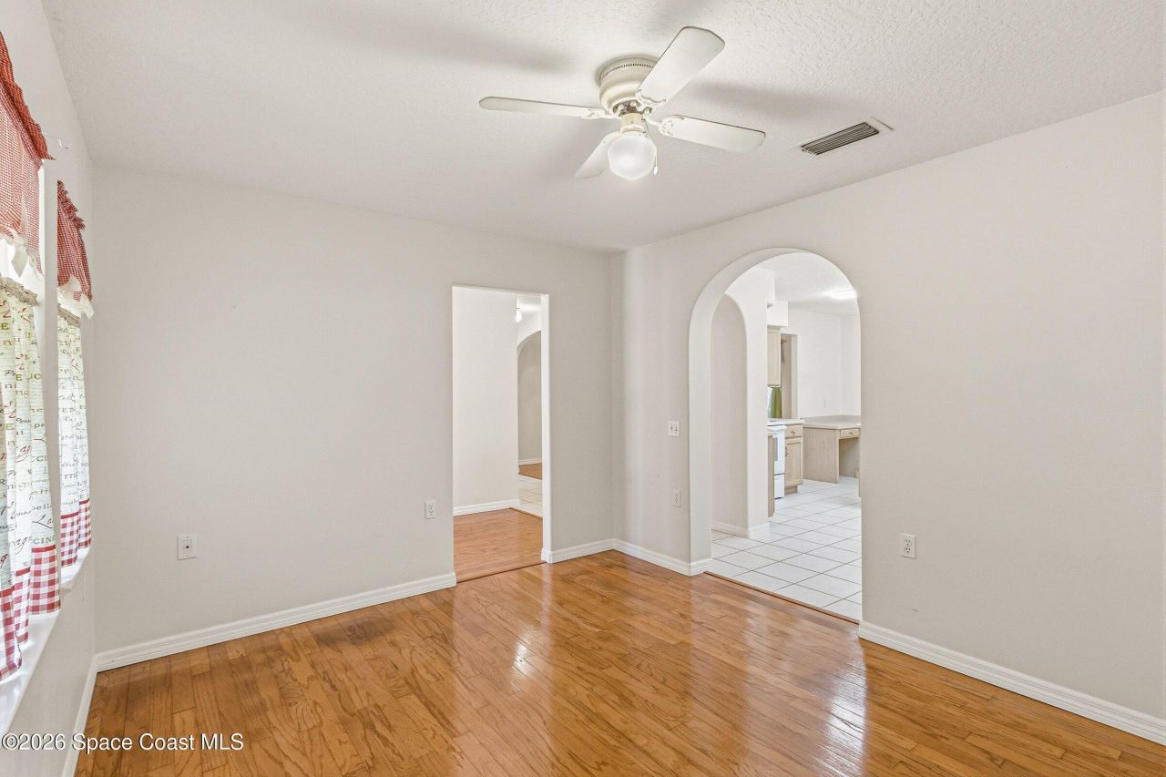 693 W Pine Road , Melbourne Village, FL 32904 Photo