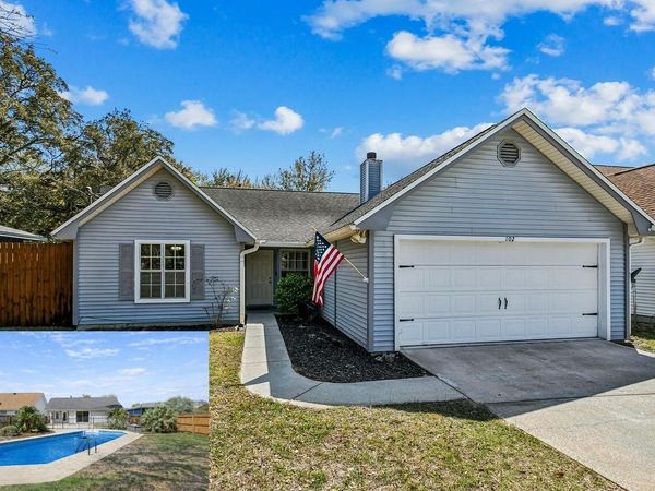 102 2nd Avenue, Shalimar, FL 32579