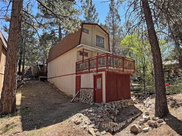 186 Kern Avenue, Sugarloaf, CA 92386