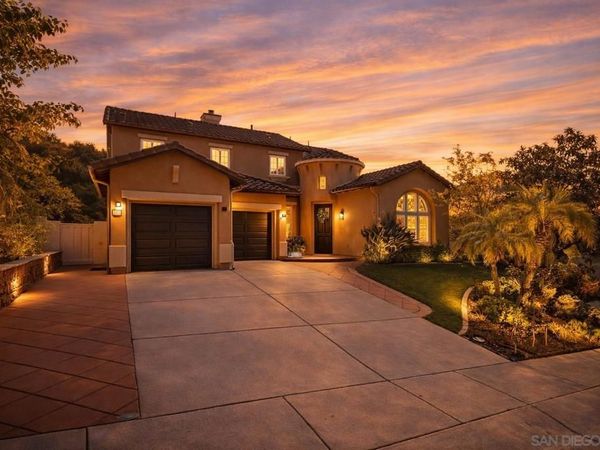 3394 Holly Oak Ln, Escondido, CA 92027