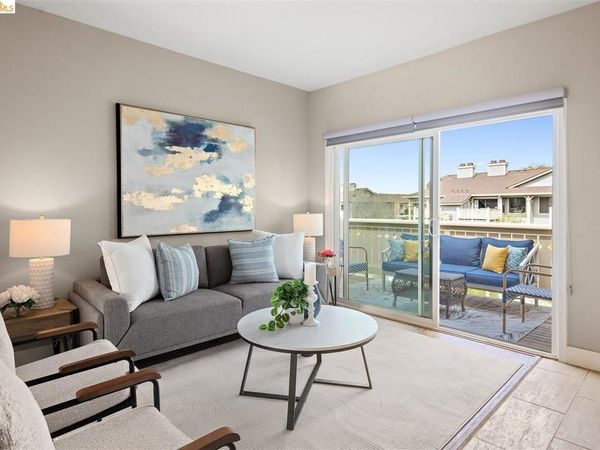 220 Lakeshore Ct, Richmond, CA 94804