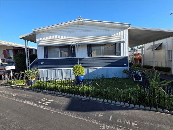 20806 Gridley Road, Unit 52, Lakewood, CA 90715