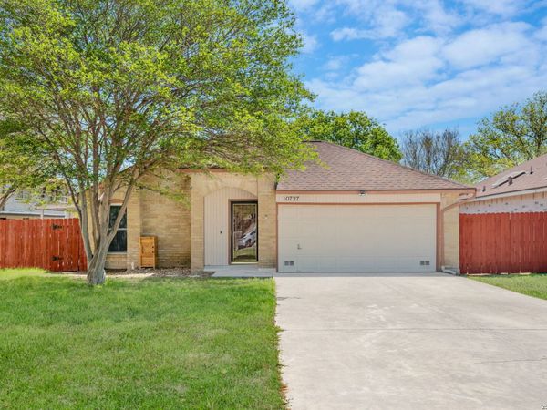 10727 Lake Path, San Antonio, TX 78217