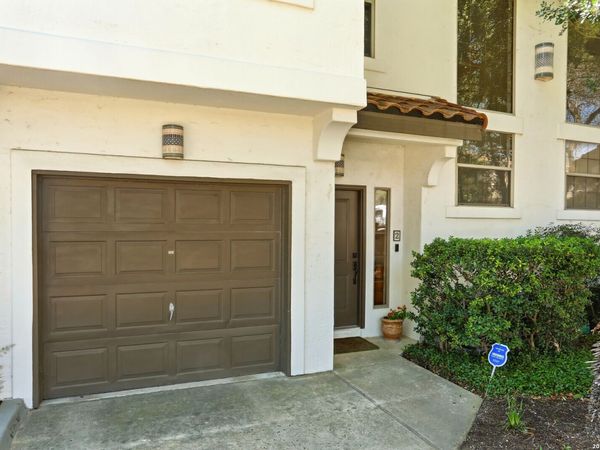 208 Grandview, Unit APT 2, Alamo Heights, TX 78209