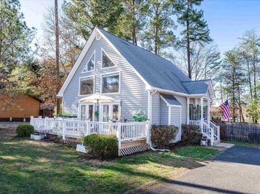 579 JEFFERSON DR , Palmyra, VA 22963