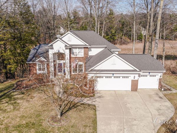 14903 Hawthorne Street, Grand Haven, MI 49417