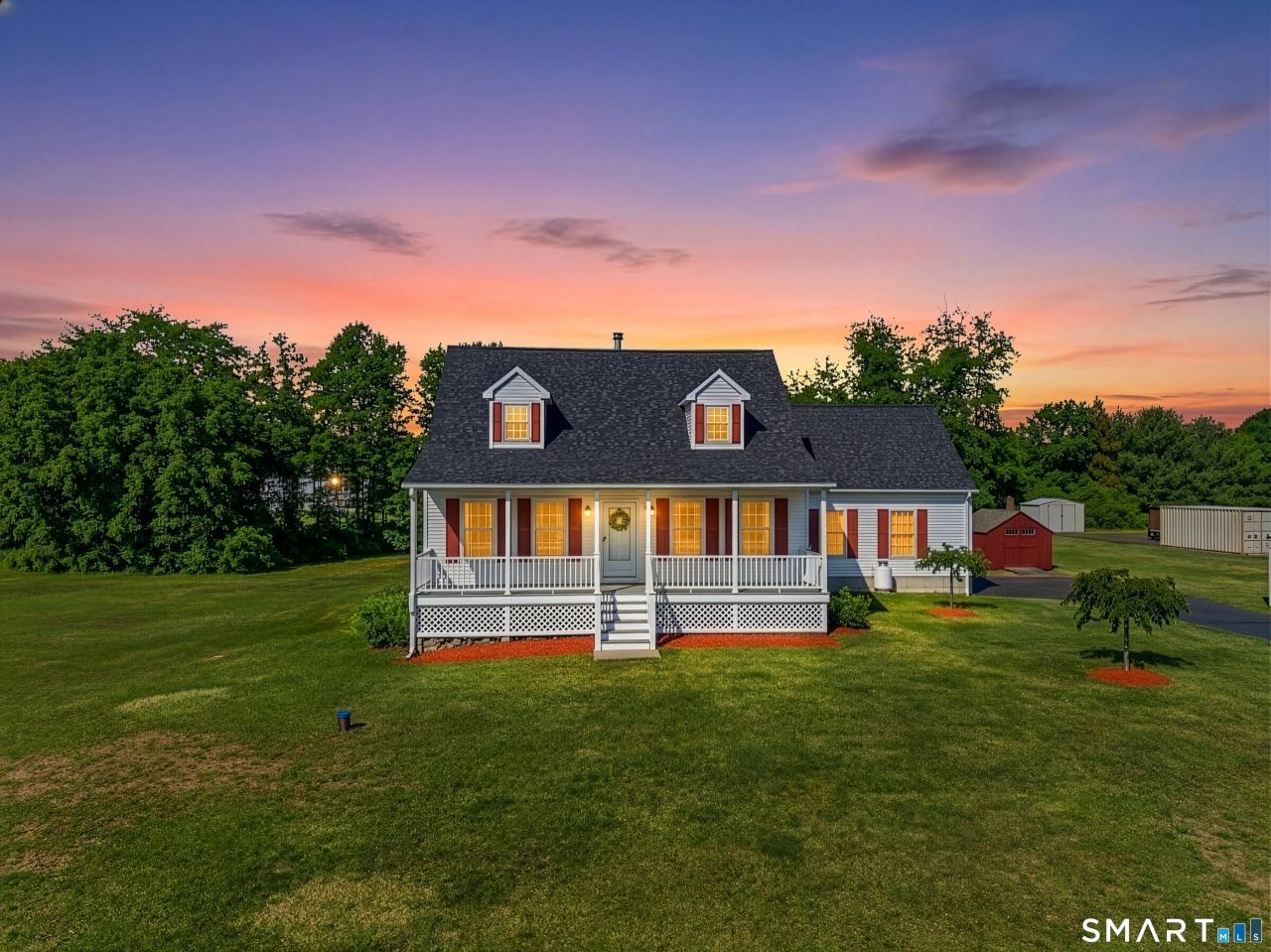 20 Colonial Heights, East Haven, CT 06473 Main Photo