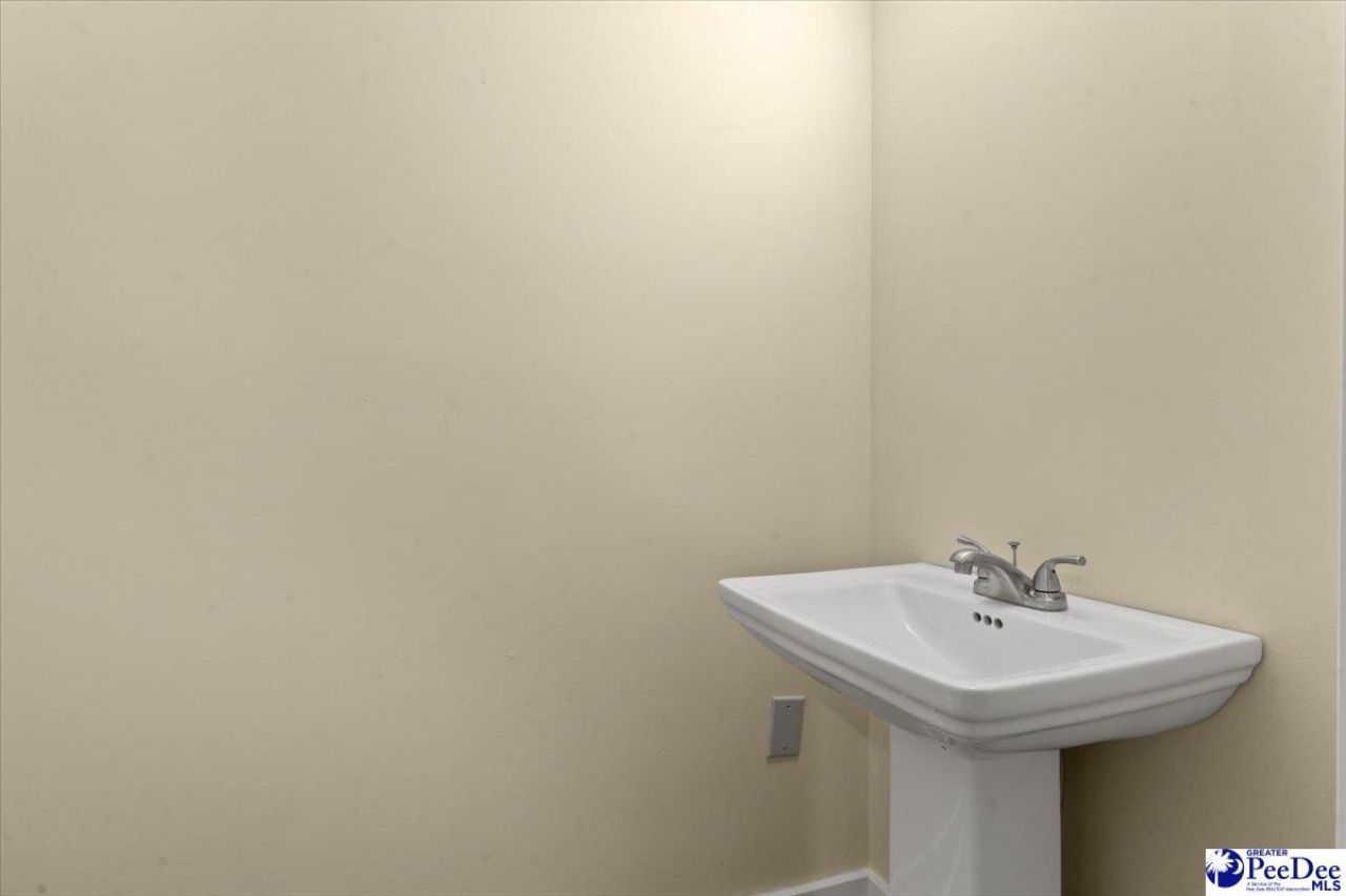 313 Park Avenue Photo 23