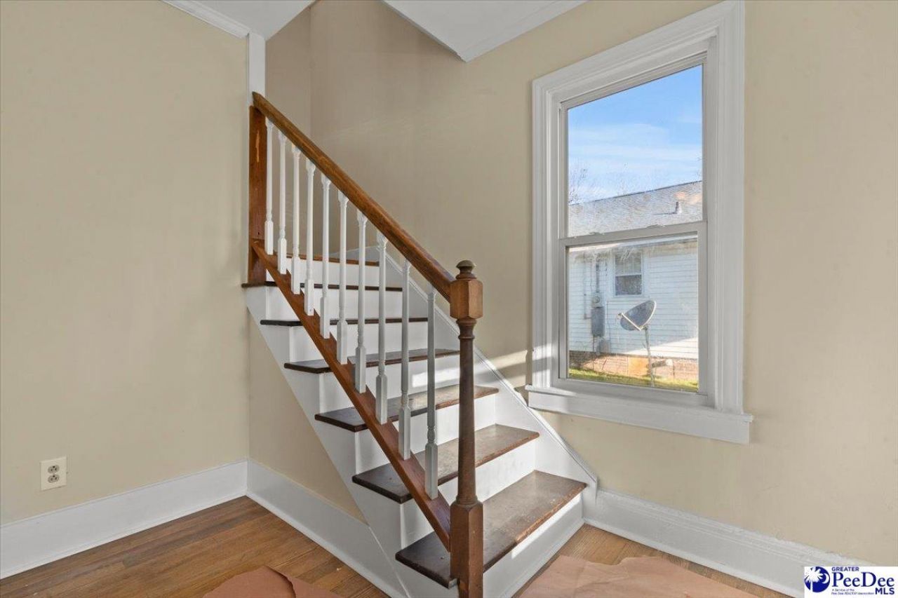 313 Park Avenue Photo 25