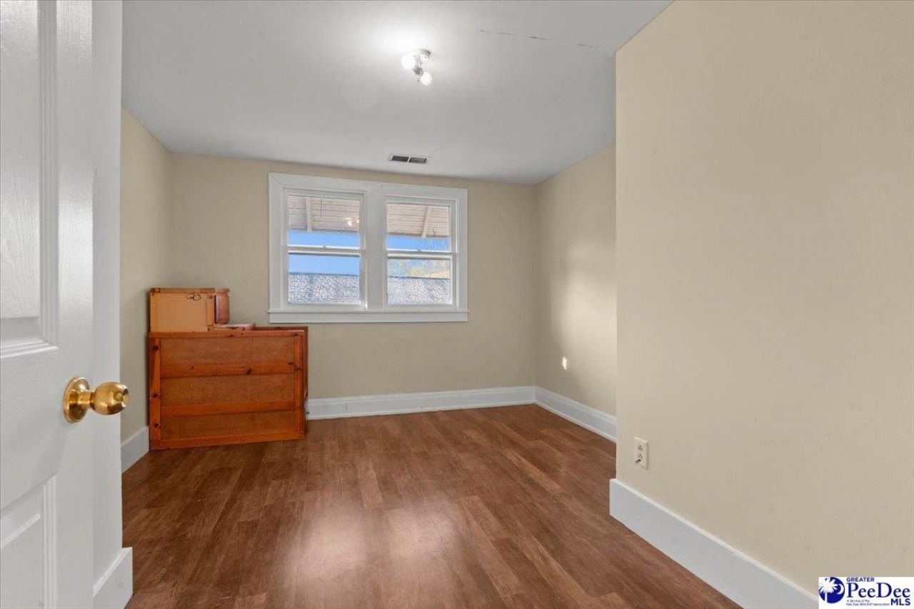 313 Park Avenue Photo 29
