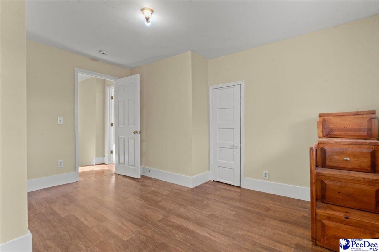 313 Park Avenue Photo 30