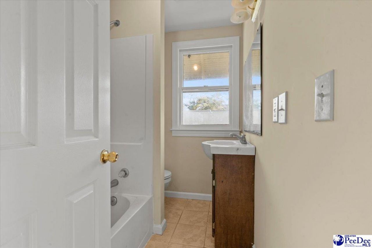 313 Park Avenue Photo 33