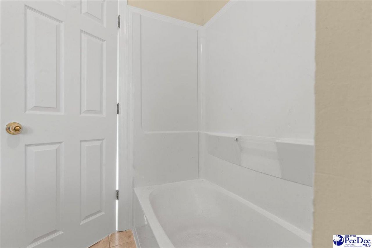 313 Park Avenue Photo 35