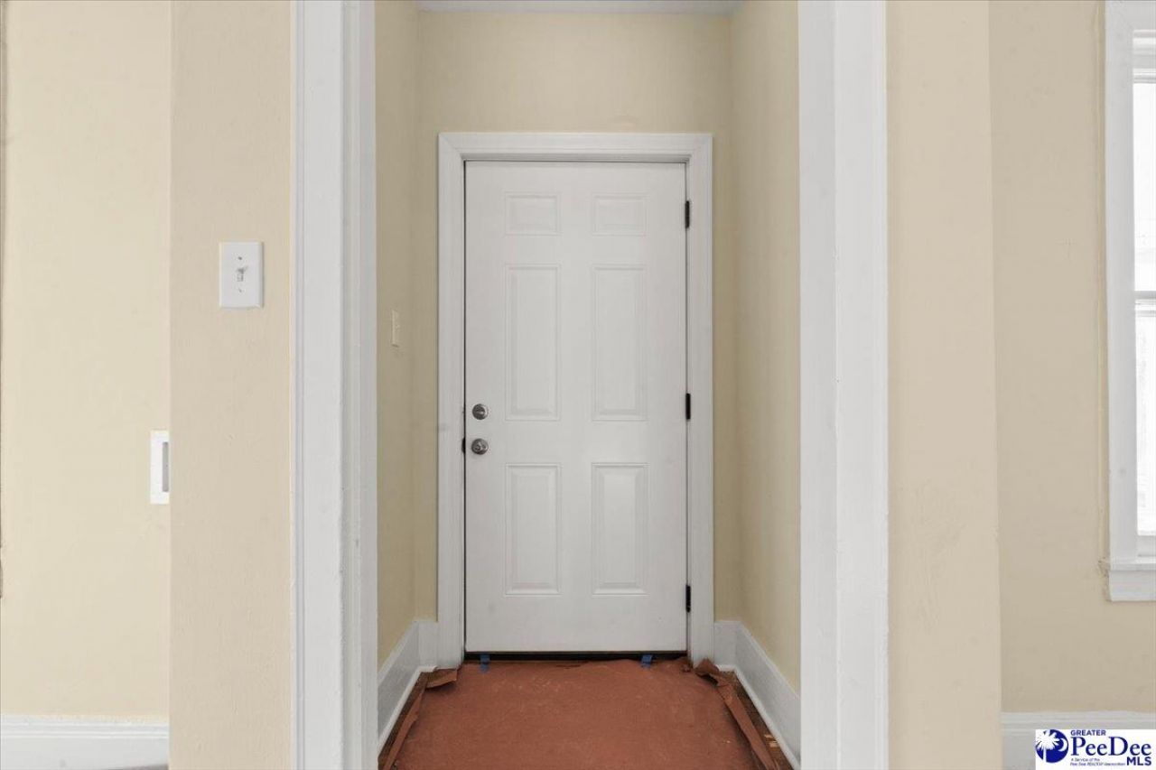 313 Park Avenue Photo 4