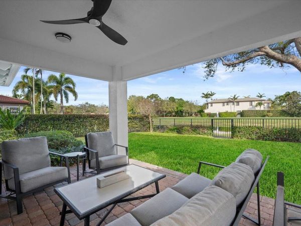 653 Castle Drive, Palm Beach Gardens, FL 33410